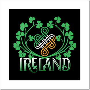 IRELAND SHAMROCK WREATH CELTIC KNOT WITH IRISH FLAG Posters and Art
